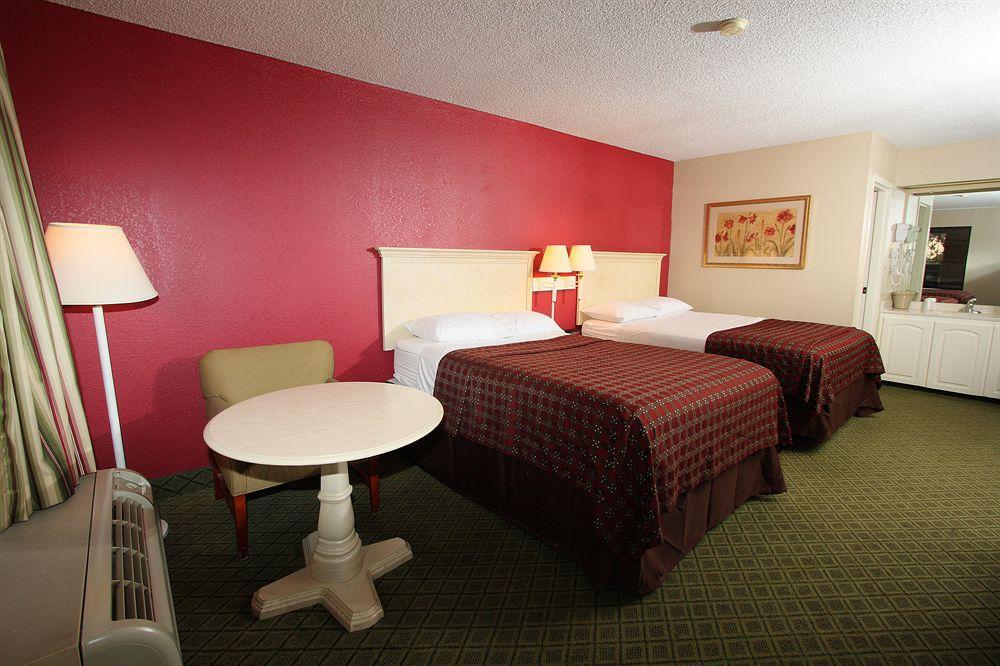 Quality Inn At The Mall - Valdosta Zewnętrze zdjęcie
